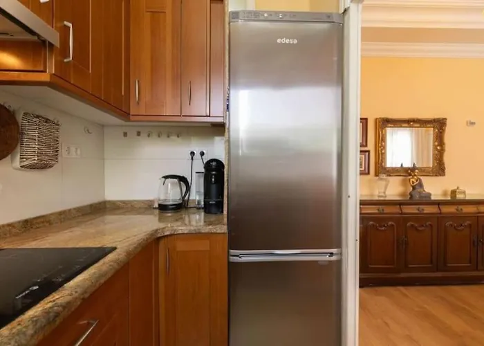 Sleeps 6 Fast Wi-fi 2 Bathrooms 발렌시아