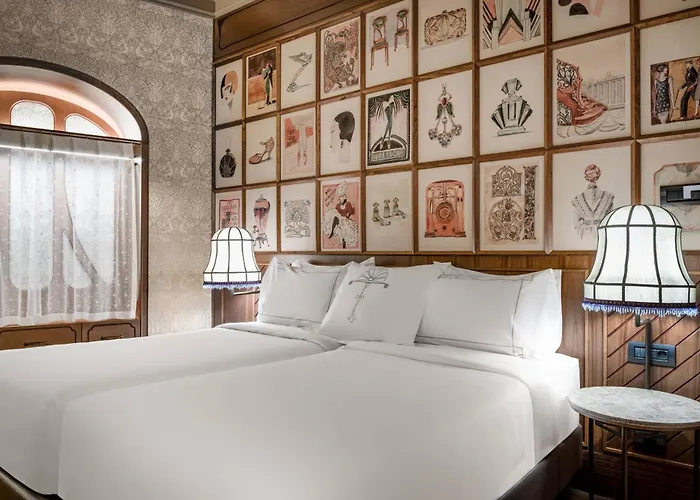 Palacio Santa Clara, Autograph Collection 4* فالنسيا