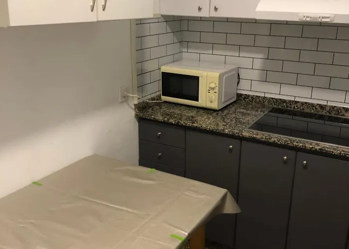 Dos Puerto En Piso Compartido Βαλένθια