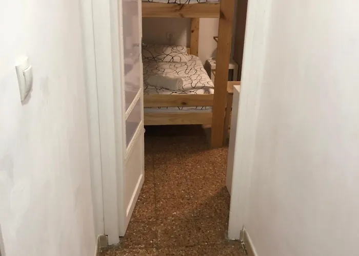 Dos Puerto En Piso Compartido Δωμάτια σε οικογενειακή κατοικία