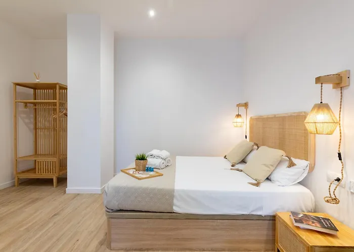 Travel Habitat Ruzafa Lofts 아파트 *