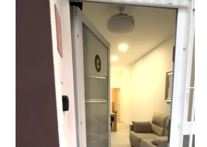 Urban Escape Comfort Meets Luxury, 4 Ppl Apartment Valencia