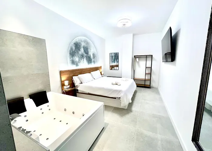 Urban Escape Comfort Meets Luxury, 4 Ppl