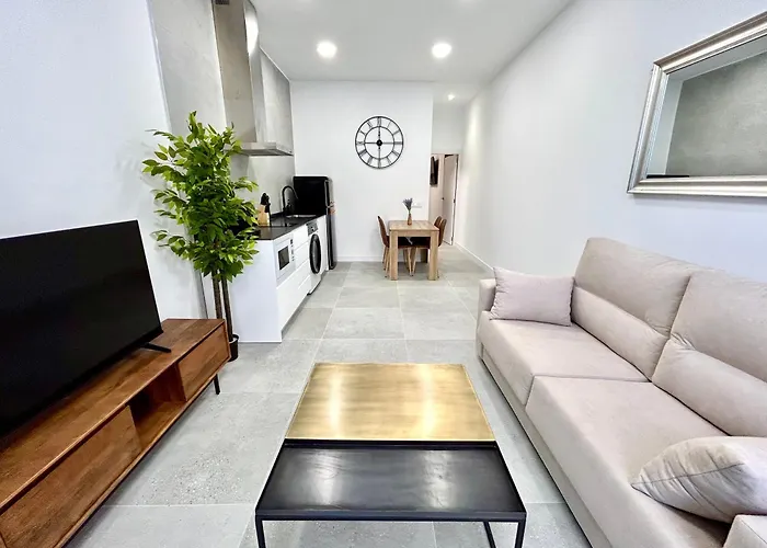 Urban Escape Comfort Meets Luxury, 4 Ppl Apartment