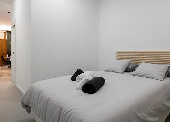 Apartment Esc - Loft Comodos Y Espaciosos Estudios Cercanos A Estacion Joaquin Sorolla Valencia