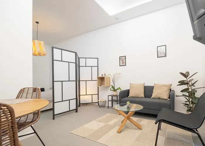 Apartment Esc - Loft Comodos Y Espaciosos Estudios Cercanos A Estacion Joaquin Sorolla Valencia