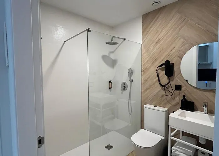 Aparthotel Blanq Marina Suites Valencia