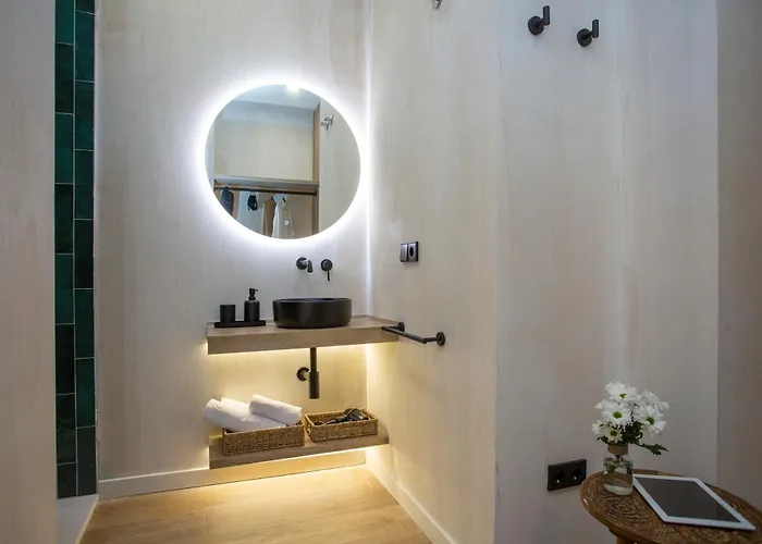 بيت ضيافة Nomad Haux Mestalla 101 فالنسيا