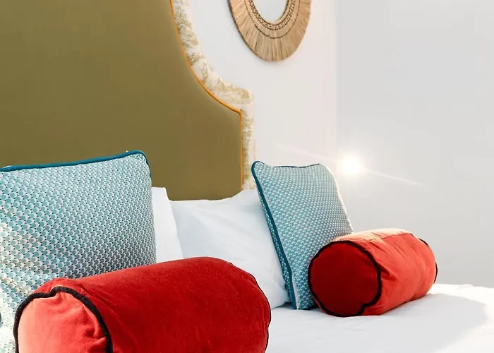 The Little Village * فالنسيا