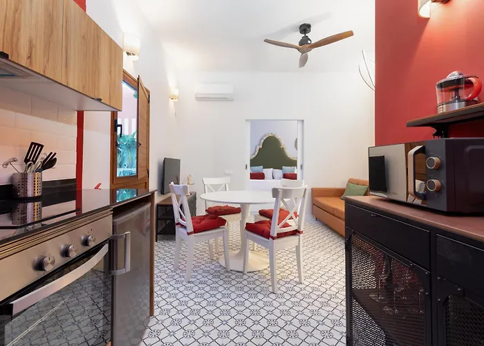 The Little Village شقة *