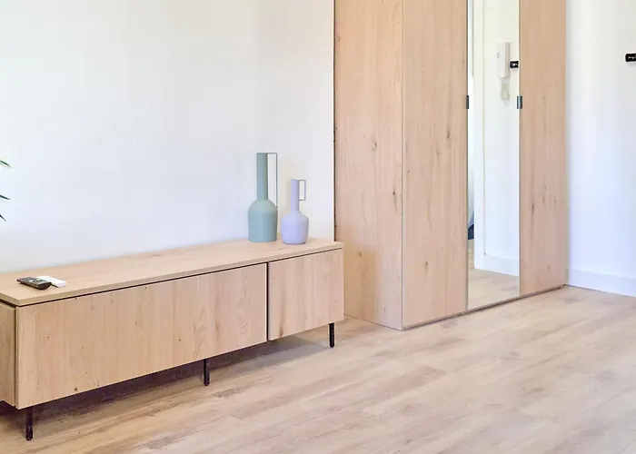 Ciutat Vella Modern *