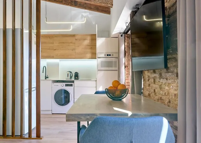 Ciutat Vella Modern Διαμέρισμα *