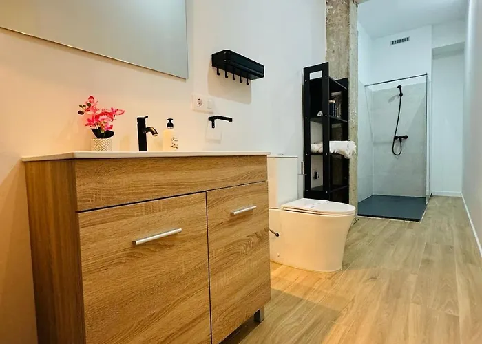 Apartment Ori A Cool & Wide Next To Historic Center *