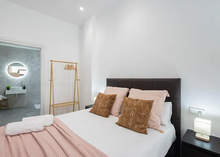 Florit Flats - The Monteolivete شقة *