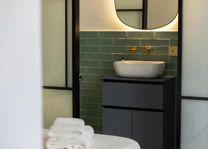 4 Pax Vistas Torres De Serrano * فالنسيا