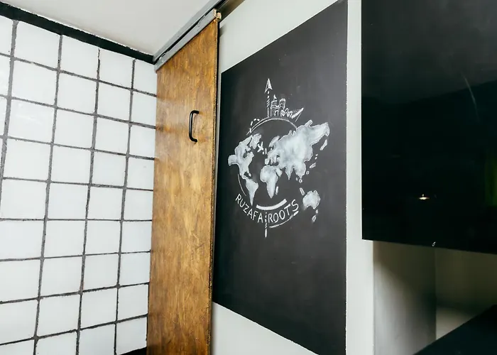 شقة Ruzafa Roots, 12 Min To Centre, Smart Tv, Wine فالنسيا