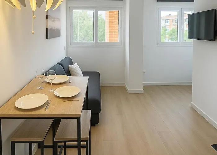 아파트 Campoamor Msuites *