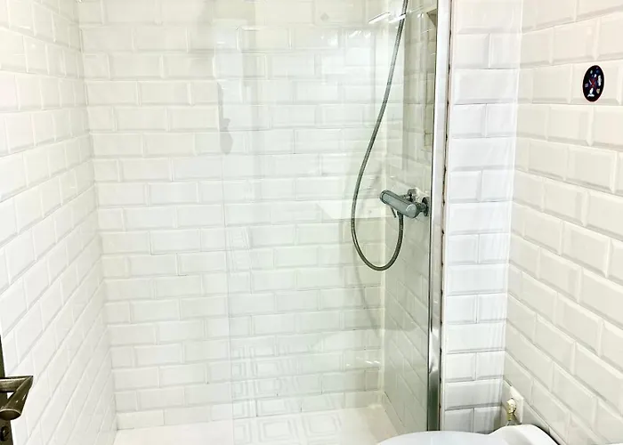 منزل للإقامة A 20 Minutos De La Playa Y 10 Minutos Del Puerto De *