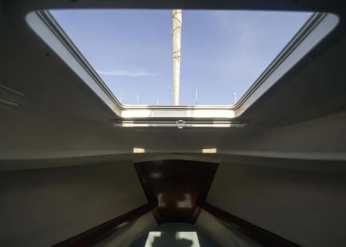 Bateau-hôtel On A Sailing Boat In Valence