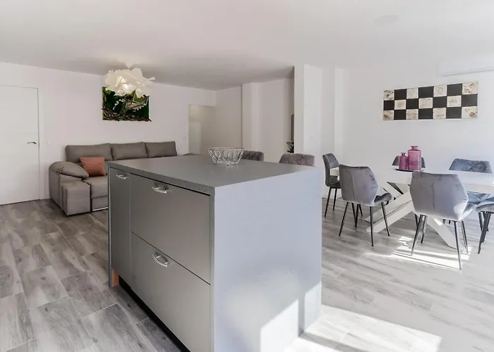 Enjoy Valencia: Deluxe With Terrace *