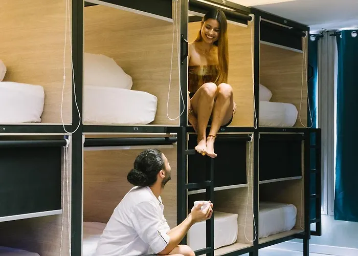 بيت شباب U-nit Park *