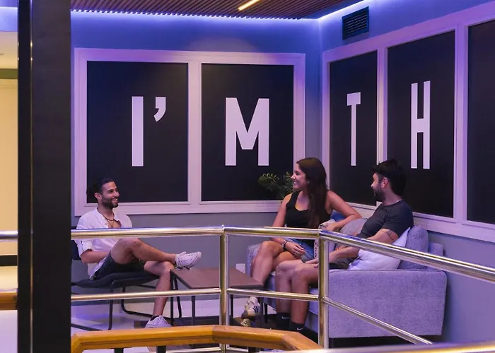 U-nit Park بيت شباب