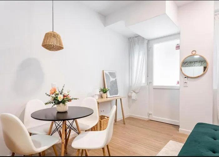 Lugre, Lovely Flat Close To Center