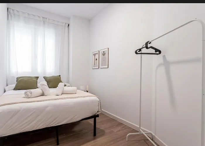 Lugre, Lovely Flat Close To Center