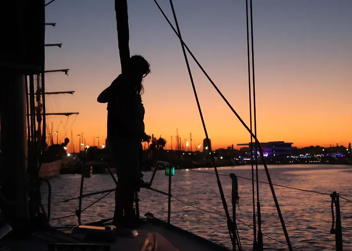 Bateau-hôtel Magnificent Sailboat With Free Parking For Cars *