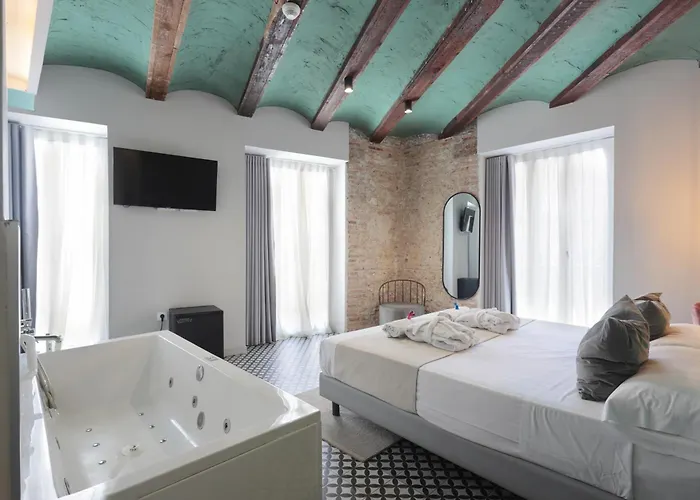 & Co. Quart Boutique Valencia