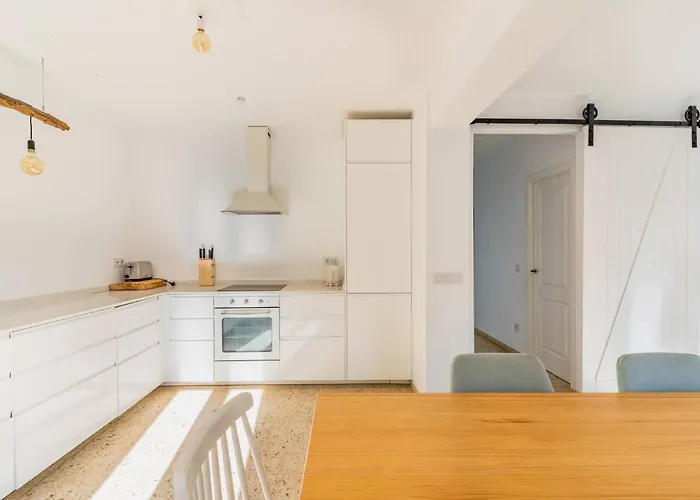 아파트 Cabalicious Flat-big Families