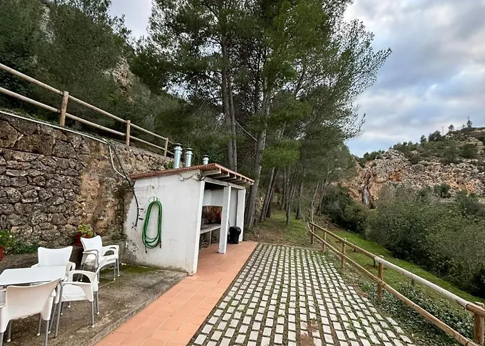 Paraiso Natural Unico -villa Cueva Turche * Valencia