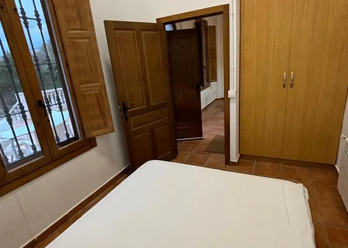 Paraiso Natural Unico -villa Cueva Turche Inn Valencia