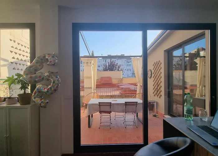 Modern Flat With Large Terrace *