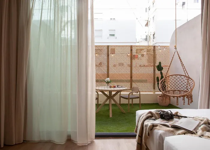 Pensión Nomad Haux Mestalla 4*