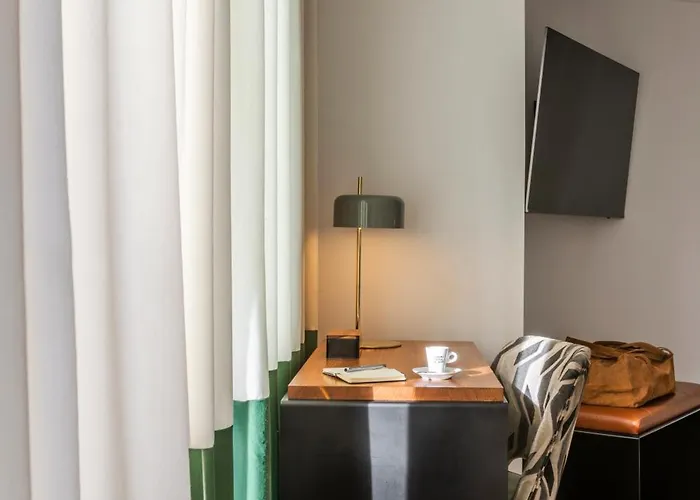 Mate Cosmo - Centre, 3* Valence