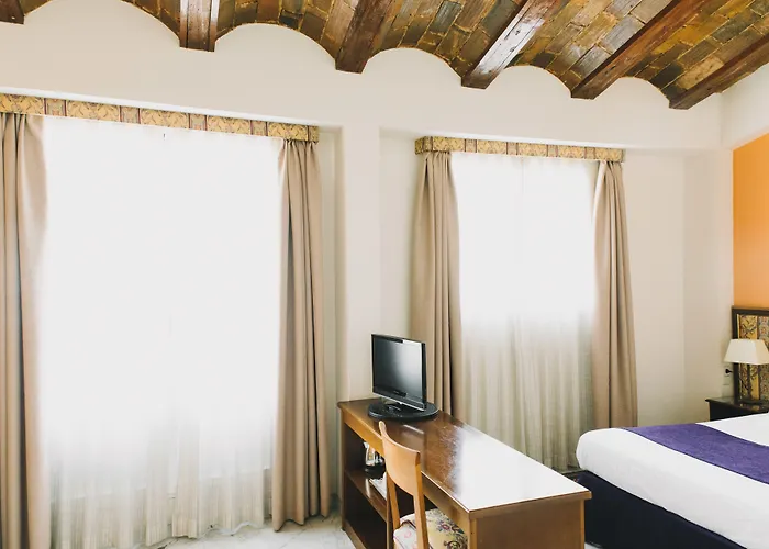 فندق Ad Hoc Monumental 1881 فالنسيا