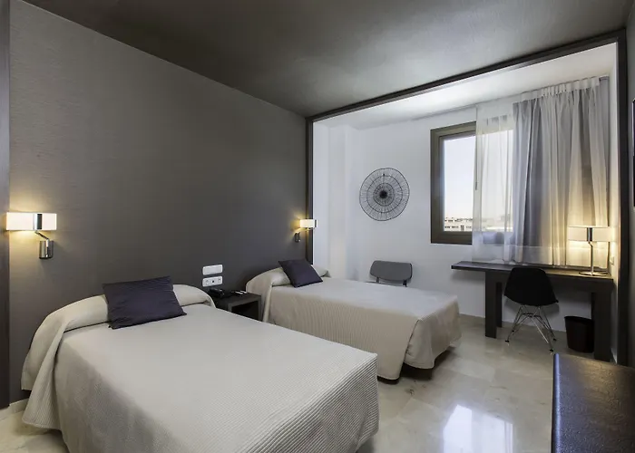 מלון Novotel Lavant