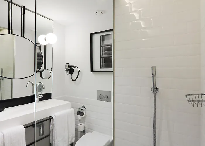 One Shot Reina Victoria 4*