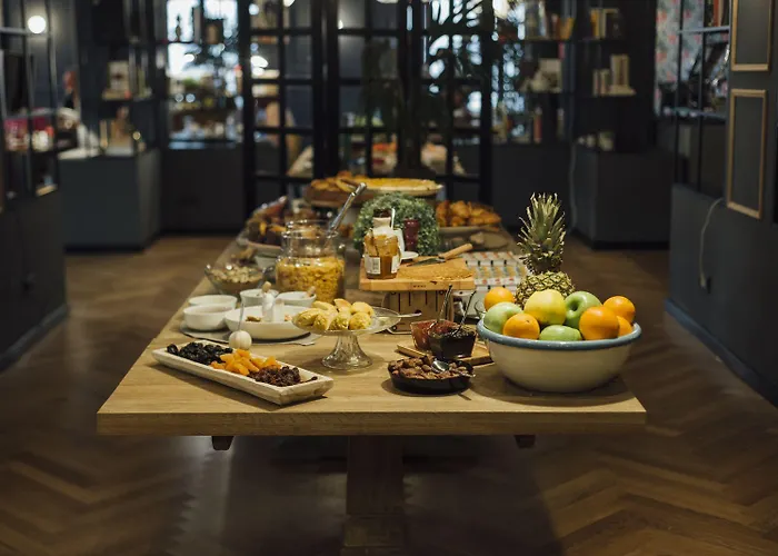 One Shot Reina Victoria Hotel Valencia