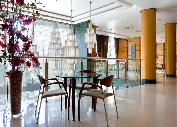 Nh Center Hotel Valence