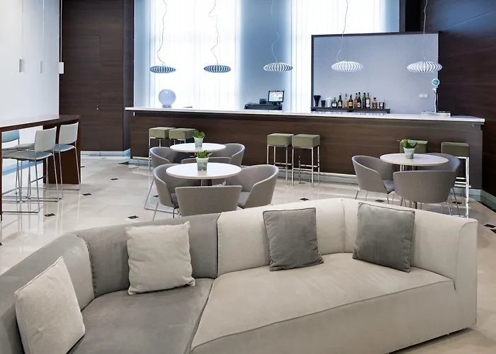 Hotel Nh Center Valence