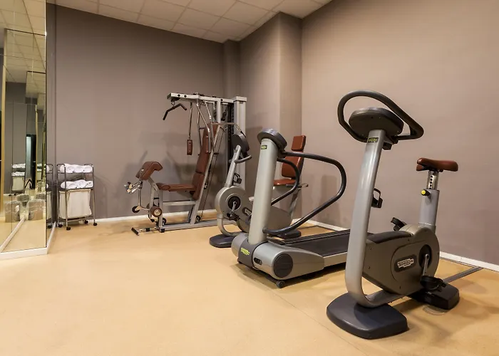 מלון Ilunion 4 4*