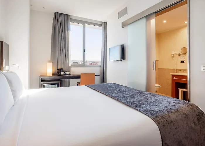 Hotel Ilunion Aqua 4