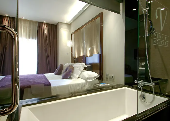 מלון Vincci Palace 4*