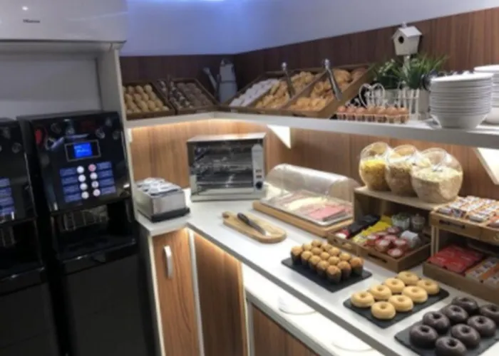 Ξενοδοχείο Sweet Continental