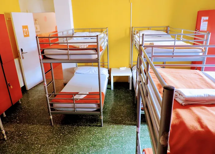 Hostel Feetup Backpackers *