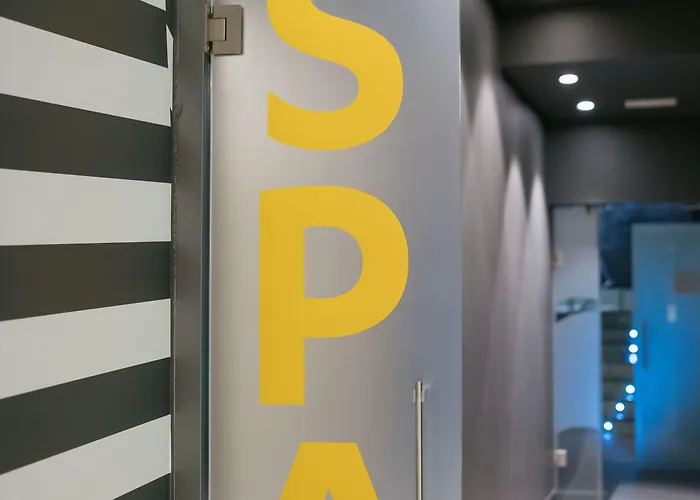 Myr Plaza Mercado & فندق