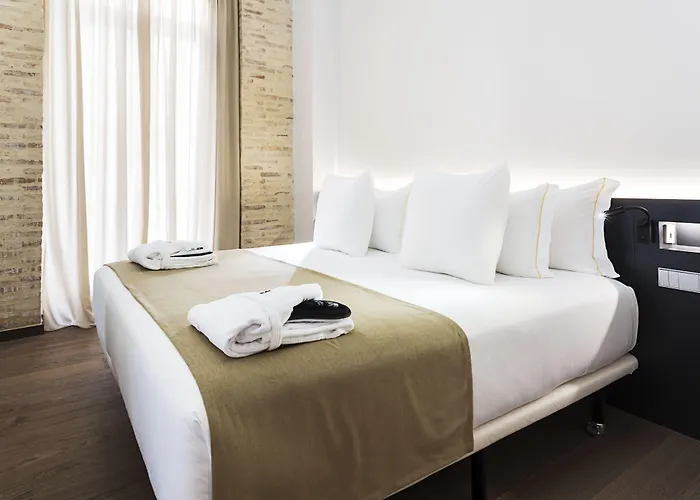 One Shot Mercat Hotel 4*