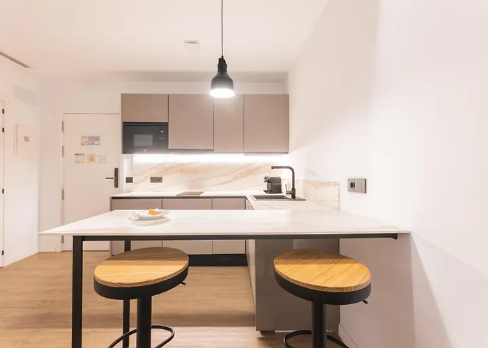 Guastavino By Alma * Valence